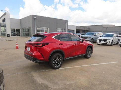 Used 2026 Lexus NX 350h AWD w/ Accessory Package (2T) image 9