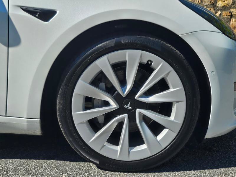 Used 2022 Tesla Model 3 RWD image 16