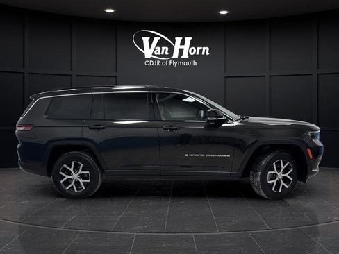 Used 2025 Jeep Grand Cherokee L Limited image 2