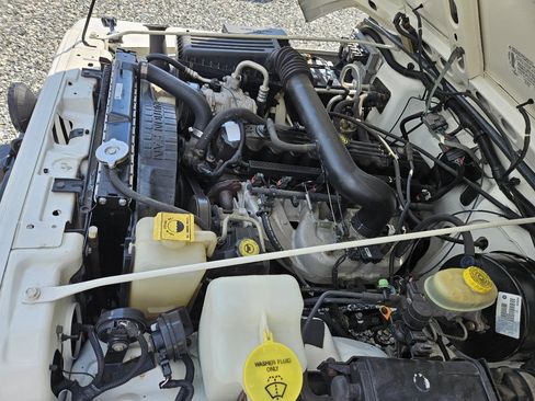 Used 1999 Jeep Wrangler Sahara image 18