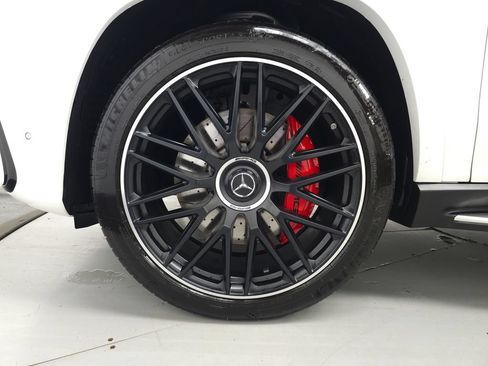 Used 2026 Mercedes-Benz GLS 63 AMG 4MATIC image 39