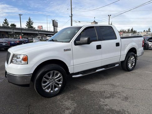 Used 2005 Ford F150 XLT image 2