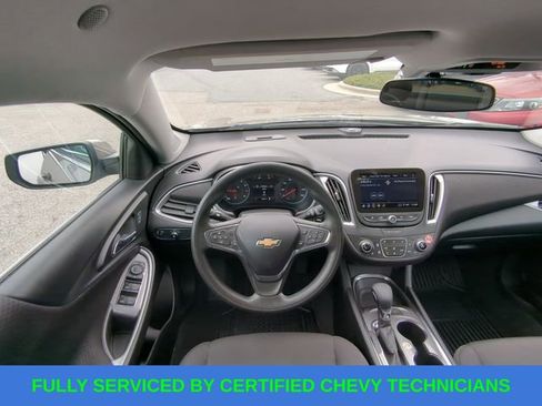 Used 2025 Chevrolet Malibu LT image 39