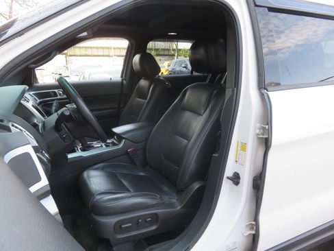 Used 2015 Ford Explorer Sport w/ Equipment Group 401A image 10
