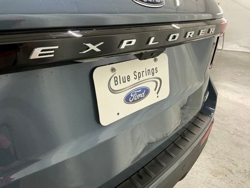 New 2026 Ford Explorer Active AWD/4WD image 6