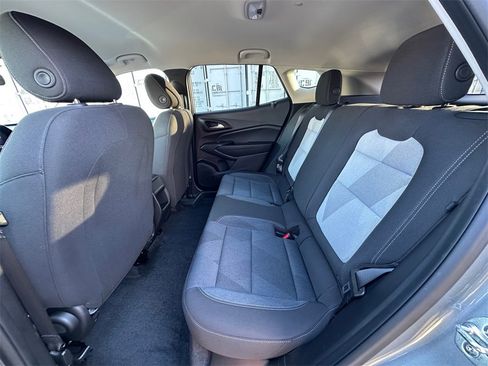 Used 2024 Chevrolet Trax LS w/ LS Convenience Package image 19