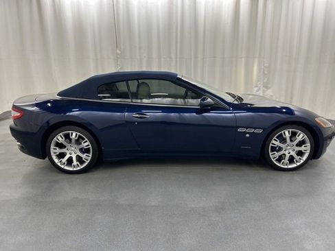 Used 2012 Maserati GranTurismo Convertible image 7