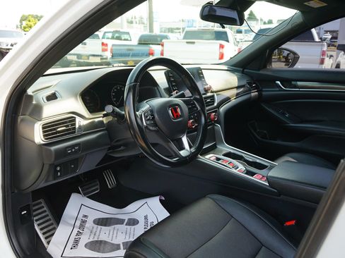 Used 2020 Honda Accord Sport image 13