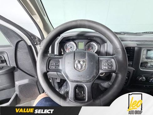 Used 2017 RAM 1500 Express AWD/4WD image 11