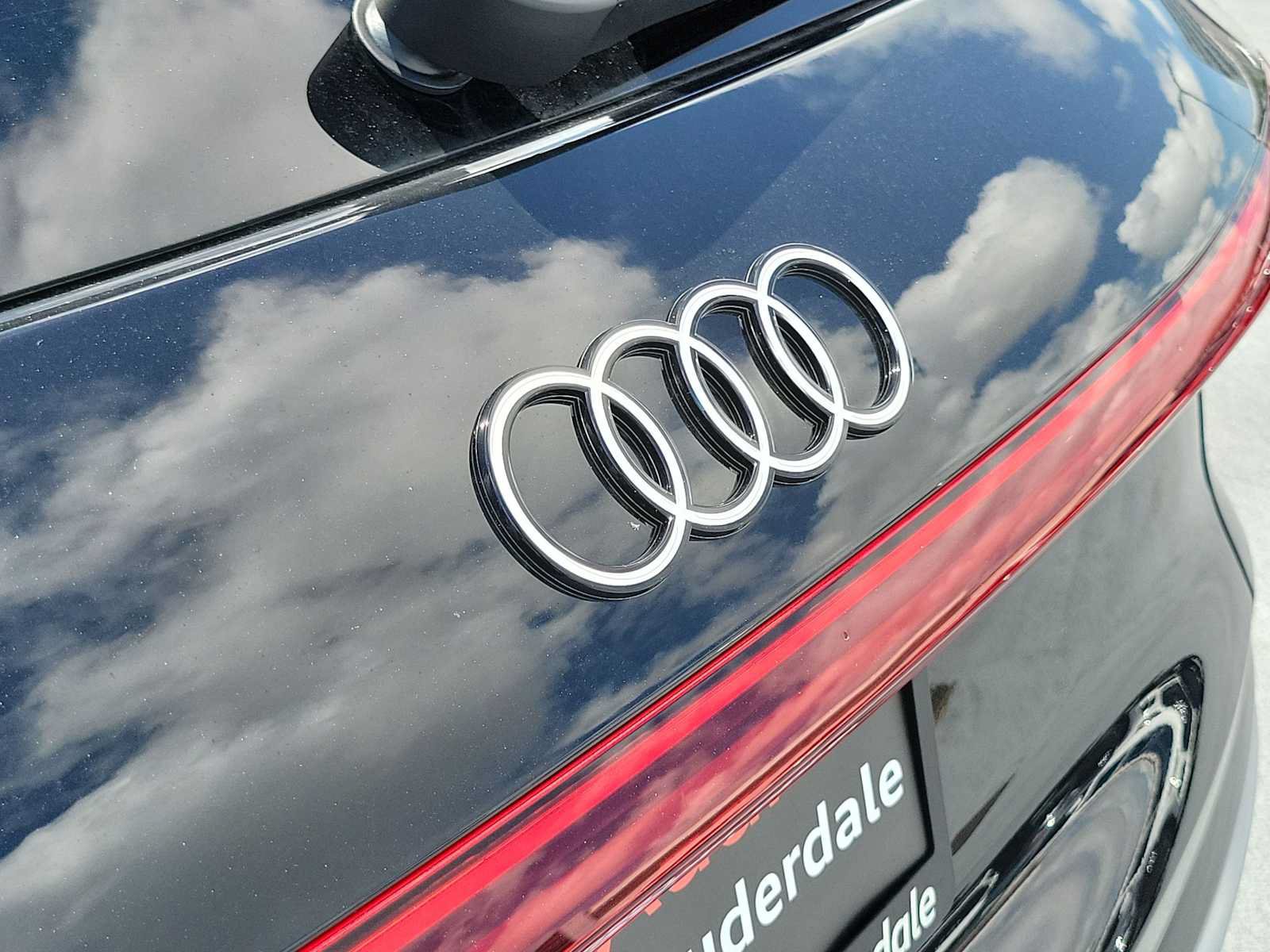 New 2026 Audi SQ5 Premium Plus AWD/4WD image 10