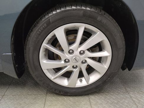 Used 2015 Nissan Sentra SV w/ Style Package FWD image 30
