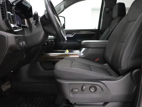 Used 2024 Chevrolet Silverado 2500 LT w/ Z71 Sport Edition image 8