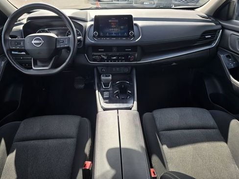 Certified 2025 Nissan Rogue SV FWD image 13