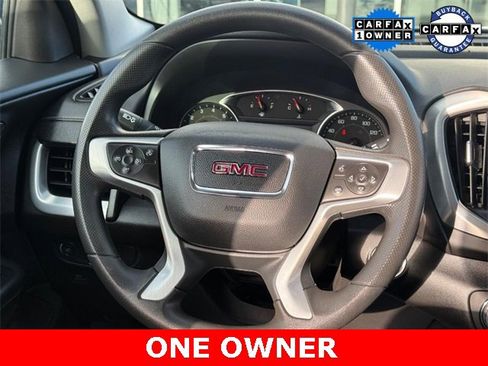 Used 2024 GMC Terrain SLE w/ Driver Convenience Package image 12