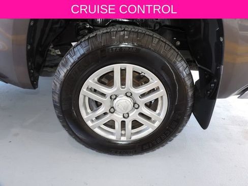 Used 2017 Toyota Tundra SR5 w/ SR5 Upgrade Package RWD image 13