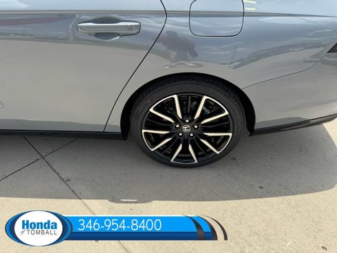 New 2026 Honda Accord Hybrid Touring image 18