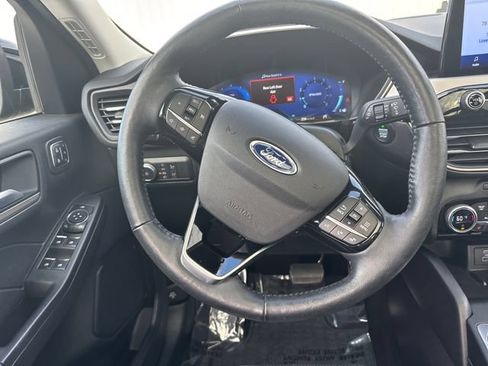 Used 2021 Ford Escape SEL w/ Technology Package AWD/4WD image 14