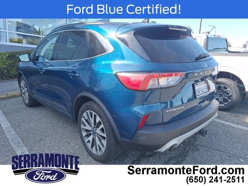 Certified 2020 Ford Escape Titanium AWD/4WD image 4