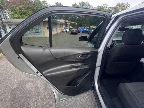 Used 2019 Chevrolet Equinox LT image 34
