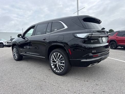 New 2026 Buick Enclave Avenir w/ Super Cruise Package AWD/4WD image 4