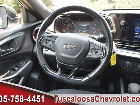 Used 2024 Chevrolet Trax RS w/ Driver Confidence Package FWD image 22