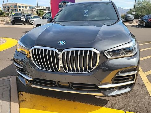 Certified 2023 BMW X5 xDrive45e w/ Executive Package image 2