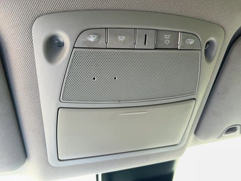 Used 2019 Nissan Rogue S FWD image 22