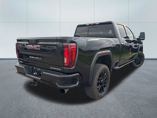 Used 2022 GMC Sierra 3500 Denali w/ Denali Black Diamond Edition AWD/4WD video 4