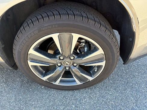 Used 2022 Lexus UX 250h w/ Premium Package image 11