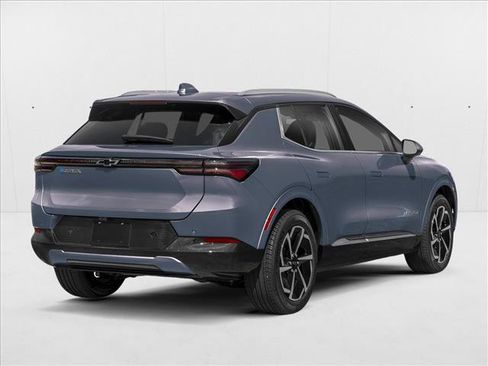 New 2026 Chevrolet Equinox EV LT image 2