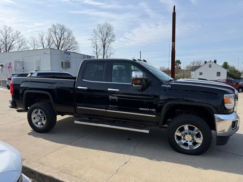 Used 2017 GMC Sierra 2500 SLT w/ Snow Plow Prep Package image 5