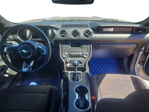 Used 2016 Ford Mustang Coupe RWD image 6