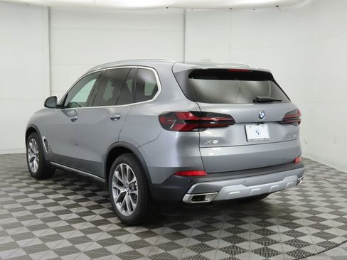 Used 2026 BMW X5 sDrive40i w/ Parking Assistance Package image 8