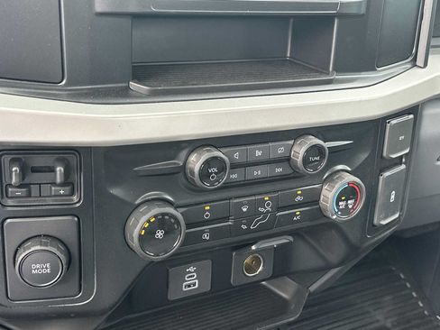 New 2024 Ford F250 XL w/ XL Chrome Package RWD image 24