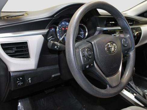 Used 2016 Toyota Corolla LE image 14