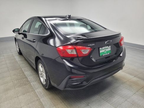 Used 2018 Chevrolet Cruze LT w/ Convenience Package image 5