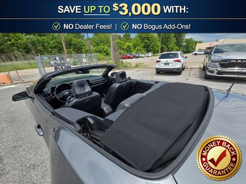 Used 2025 Ford Mustang Premium RWD image 30