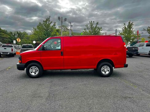 Used 2016 Chevrolet Express 2500 Work Van image 4