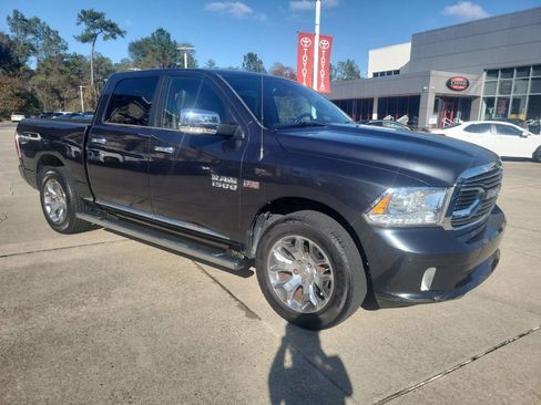 Used 2017 RAM 1500 Limited image 9