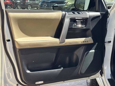 Used 2024 Toyota 4Runner Limited AWD/4WD image 11