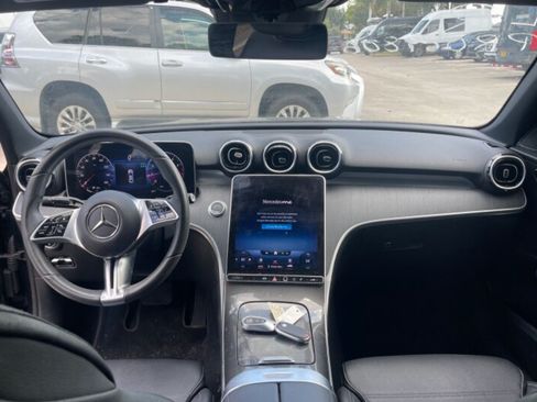 Used 2023 Mercedes-Benz C 300 Sedan image 5