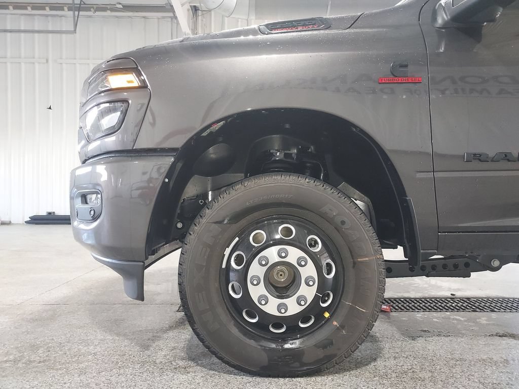 New 2026 RAM 3500 Big Horn AWD/4WD image 16
