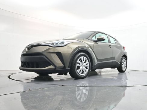 Used 2021 Toyota C-HR LE FWD image 34