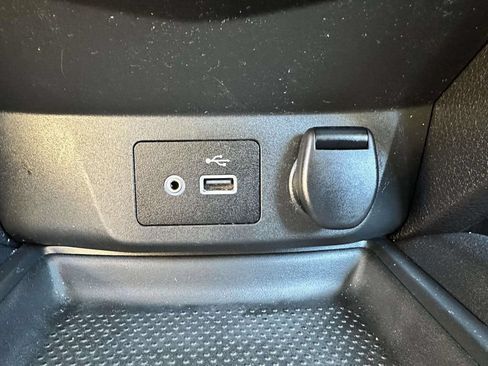 Used 2020 Nissan Rogue S AWD/4WD image 24