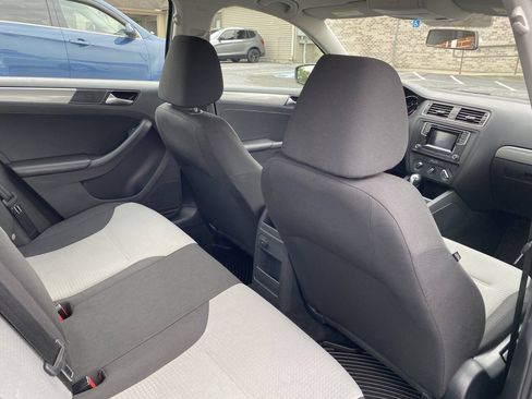 Used 2017 Volkswagen Jetta S FWD image 20