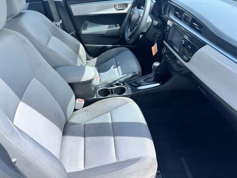 Used 2015 Toyota Corolla LE FWD image 9