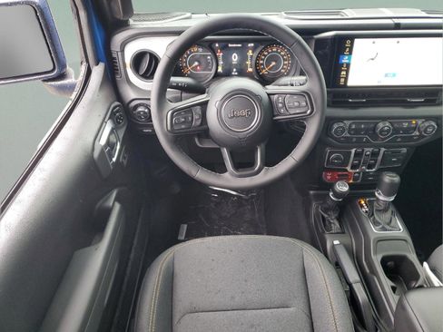 New 2026 Jeep Gladiator Willys AWD/4WD image 8