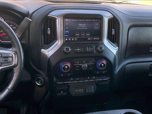 Used 2022 Chevrolet Silverado 2500 LT w/ Convenience Package image 6