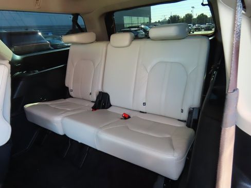 Used 2021 Ford Expedition Max Platinum image 22