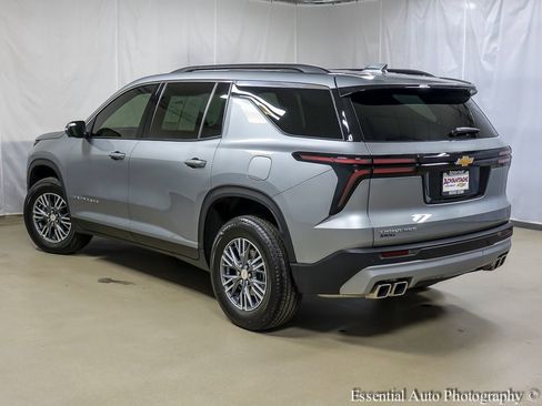 Used 2024 Chevrolet Traverse LT w/ LPO, Floor Liner Package image 8